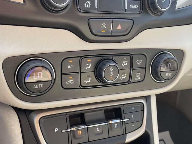Used 2024 GMC Terrain Denali AWD/4WD image 33