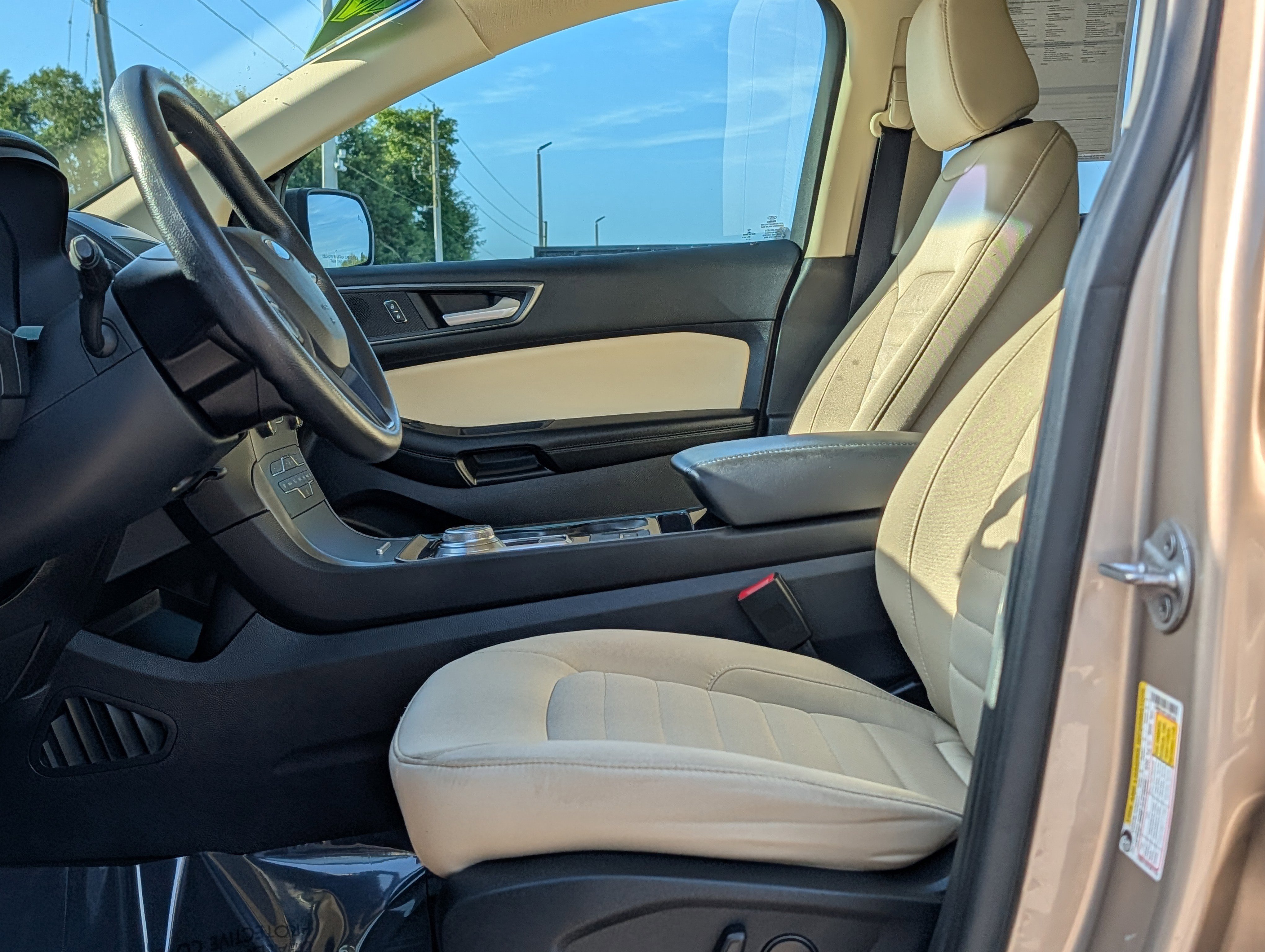 Certified 2020 Ford Edge SE image 20