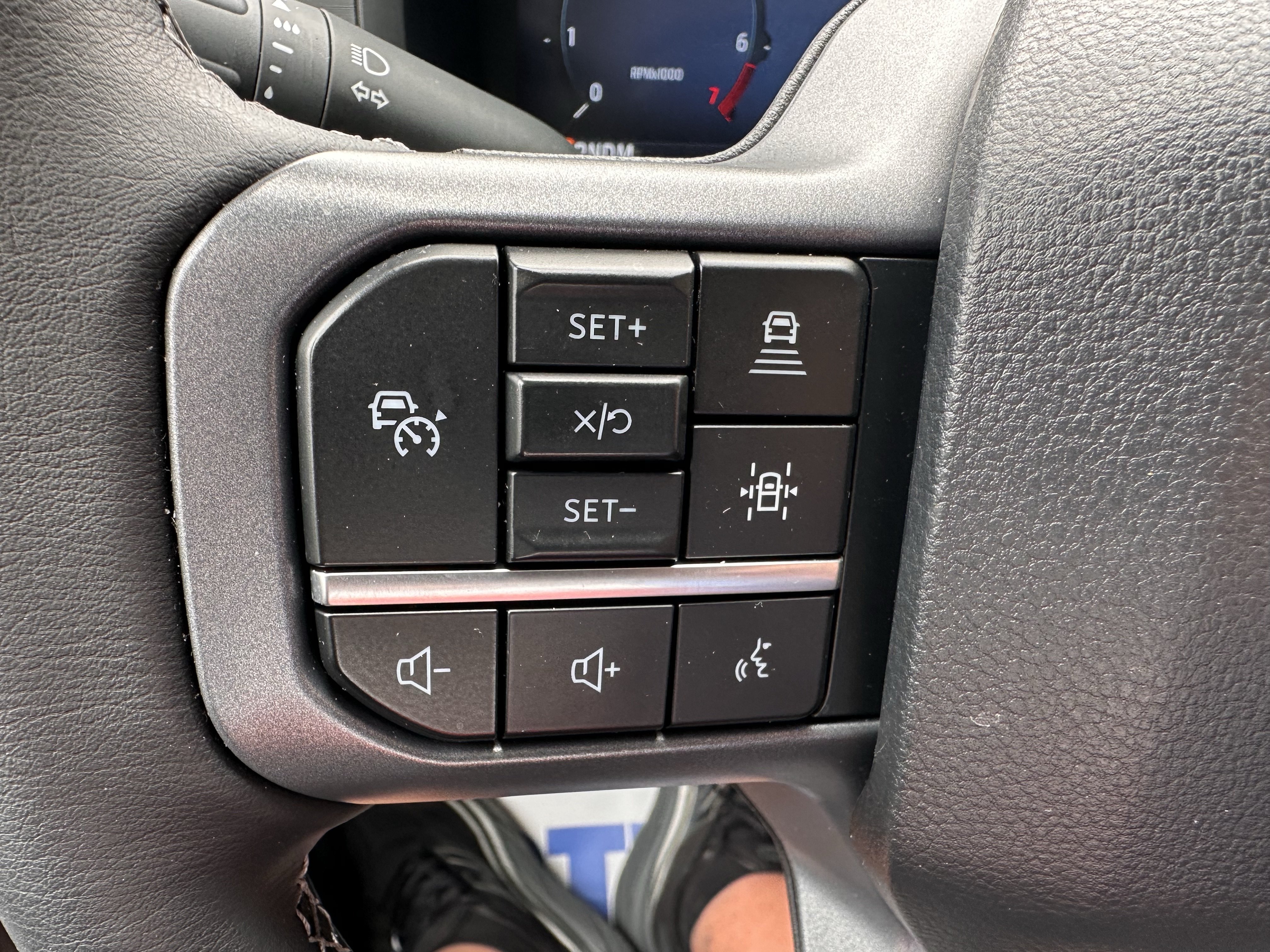 Certified 2025 Ford F150 XLT w/ Equipment Group 303A High AWD/4WD image 23