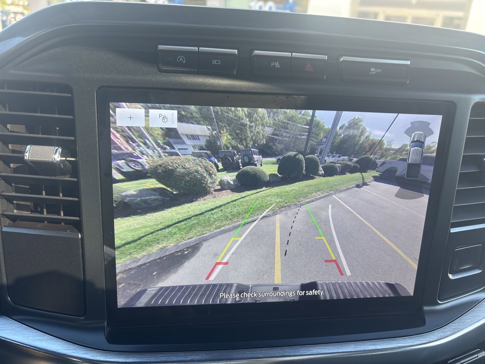 Certified 2023 Ford F150 Lariat w/ Equipment Group 502A High image 21