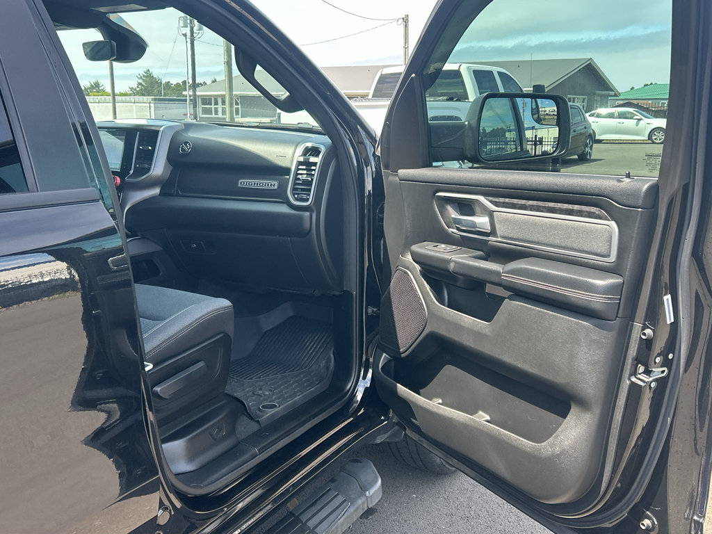 Used 2022 RAM 1500 Big Horn AWD/4WD image 33