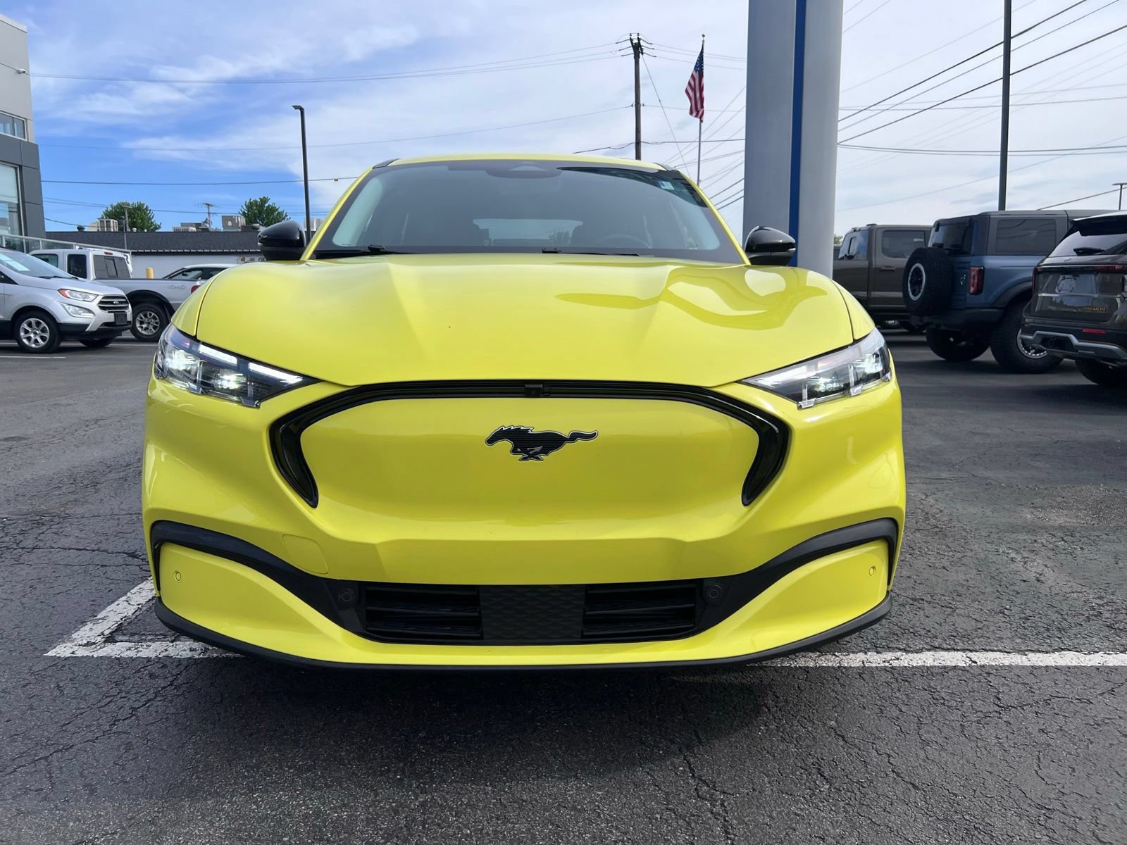Certified 2025 Ford Mustang Mach-E Premium AWD/4WD image 2