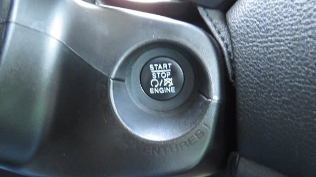 Used 2022 Jeep Renegade Trailhawk image 22