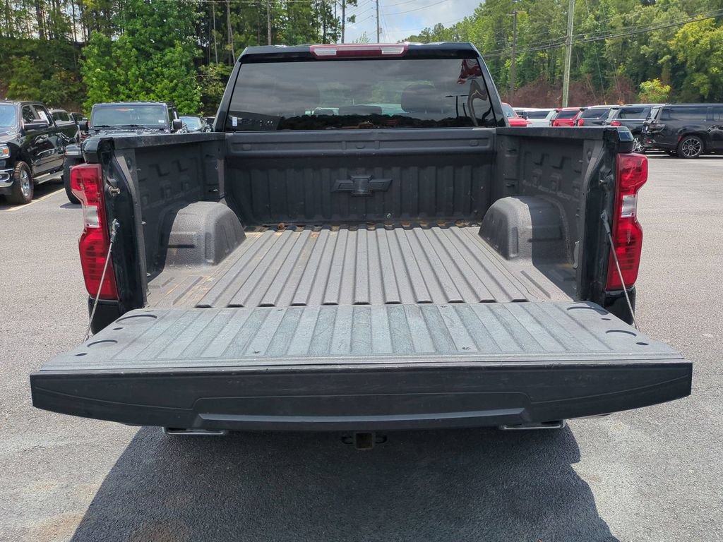 Used 2022 Chevrolet Silverado 1500 Custom Trail Boss w/ Midnight Edition AWD/4WD image 15