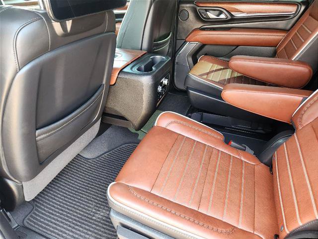 Used 2024 GMC Yukon XL Denali Ultimate AWD/4WD image 30