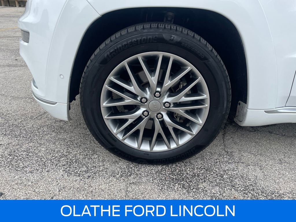 Used 2018 Jeep Grand Cherokee Summit w/ Platinum Series Group AWD/4WD image 32