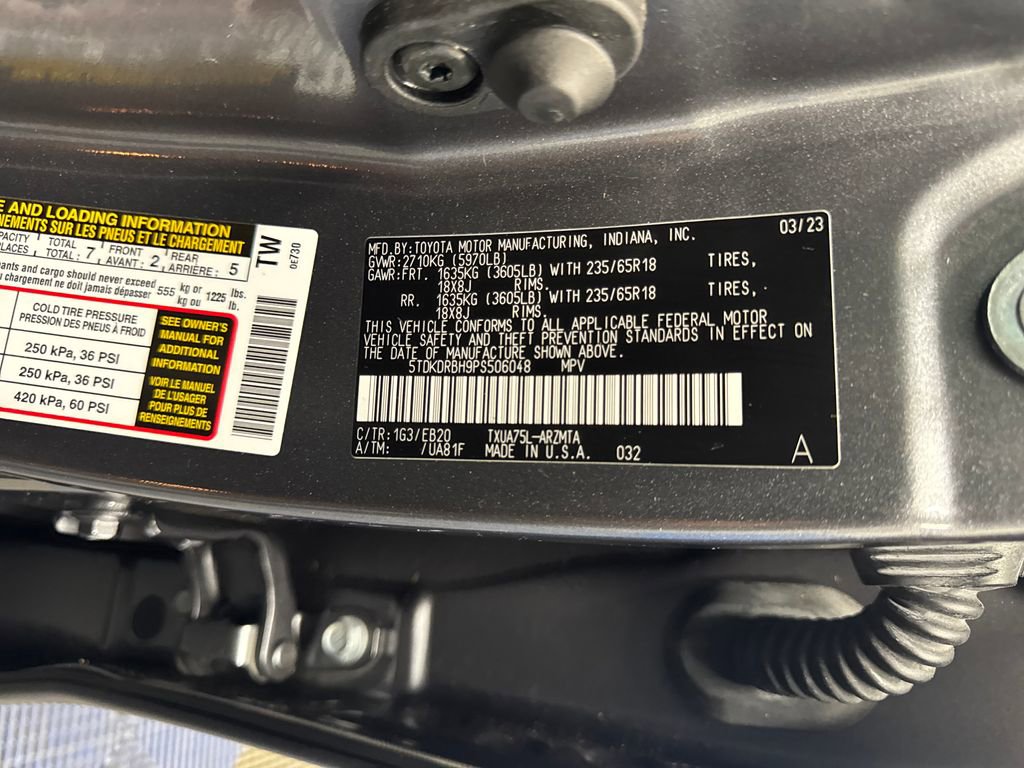 Used 2023 Toyota Highlander XLE AWD/4WD image 31