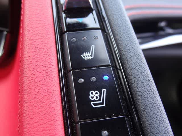 Used 2024 Chevrolet Corvette Stingray Preferred Conv w/ Stealth Interior Trim Package RWD image 46