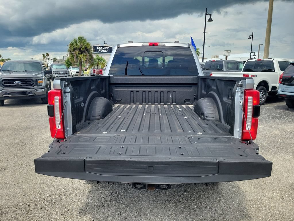Certified 2023 Ford F350 Lariat w/ Tremor Off-Road Package AWD/4WD image 10