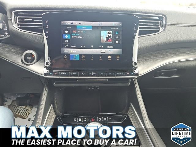 Used 2024 Jeep Wagoneer Series II w/ Flexible Seating Group image 23