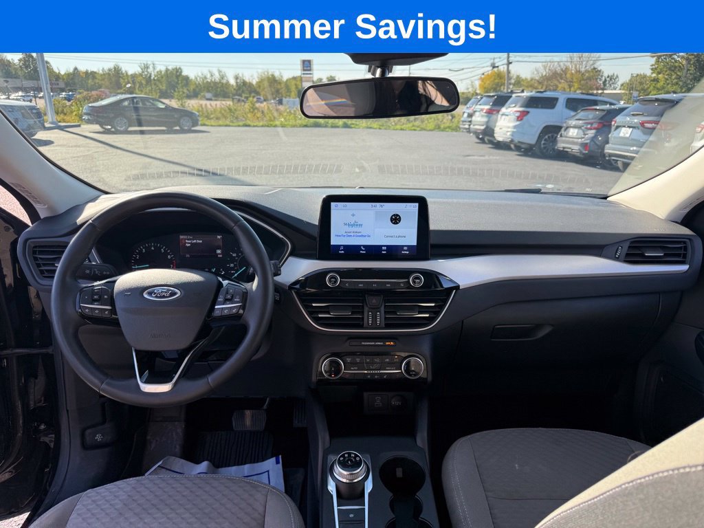 Certified 2022 Ford Escape SE w/ SE Sport Appearance Package AWD/4WD image 38