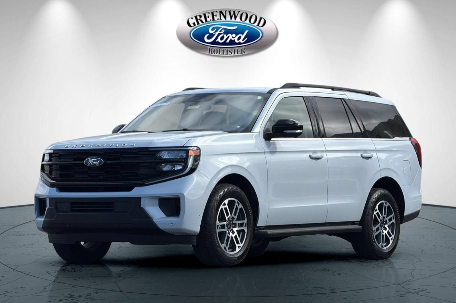 Certified 2025 Ford Expedition Active AWD/4WD image 8