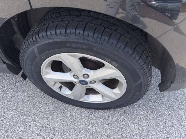 Certified 2018 Ford Edge SE image 20