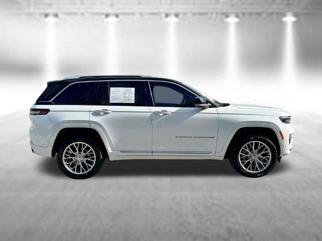 Used 2023 Jeep Grand Cherokee Summit w/ Adv Protech Group IV AWD/4WD image 4