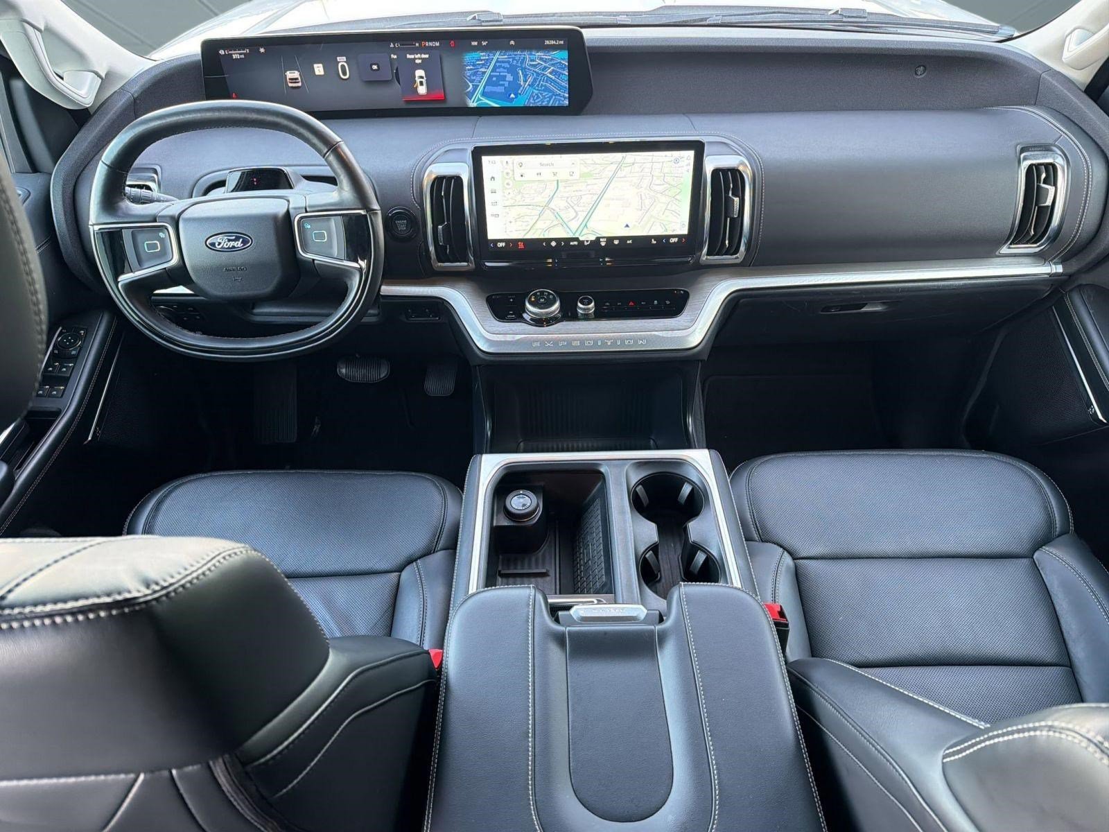 Certified 2025 Ford Expedition Platinum AWD/4WD image 16
