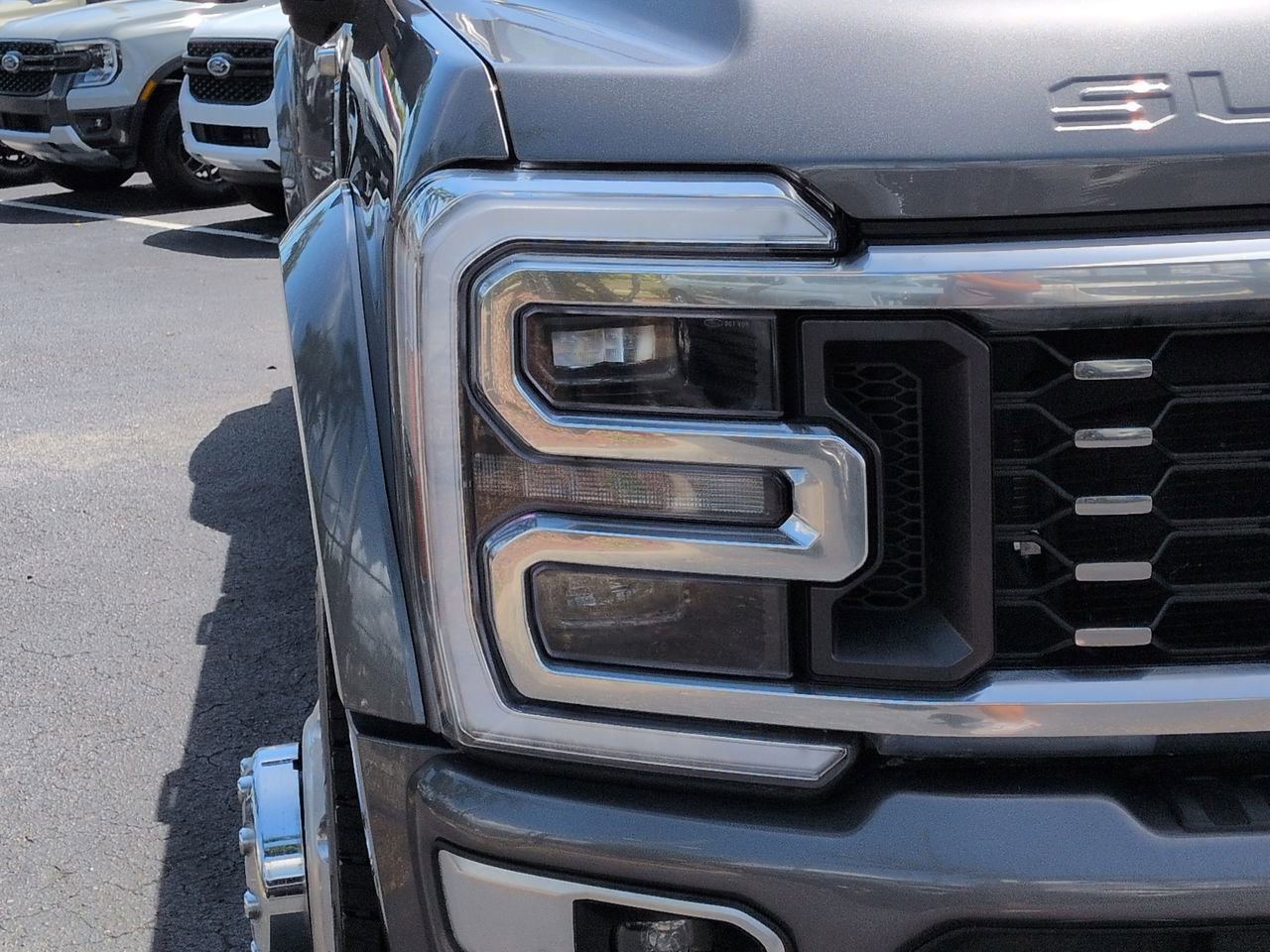 Certified 2024 Ford F450 Platinum w/ FX4 Off-Road Package AWD/4WD image 9