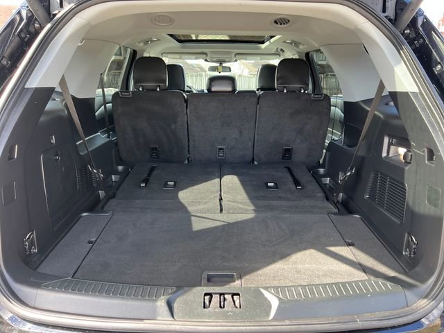 Certified 2022 Ford Explorer XLT w/ Equipment Group 202A image 30