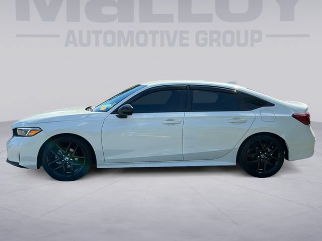 Used 2025 Honda Civic Sport image 2