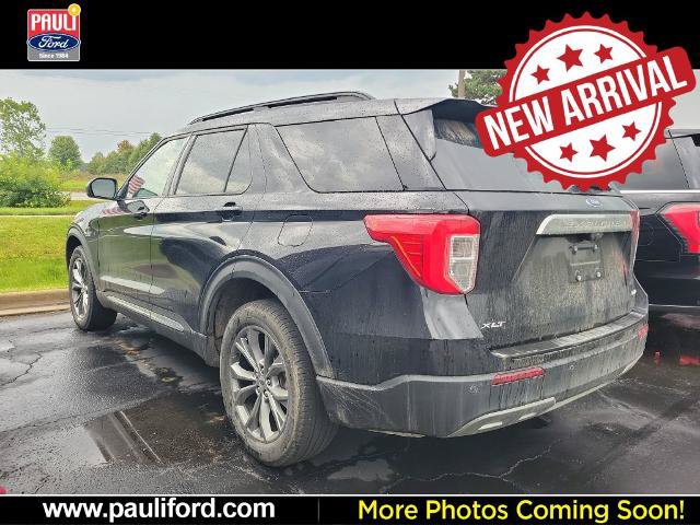 Certified 2022 Ford Explorer XLT w/ Equipment Group 202A AWD/4WD image 3