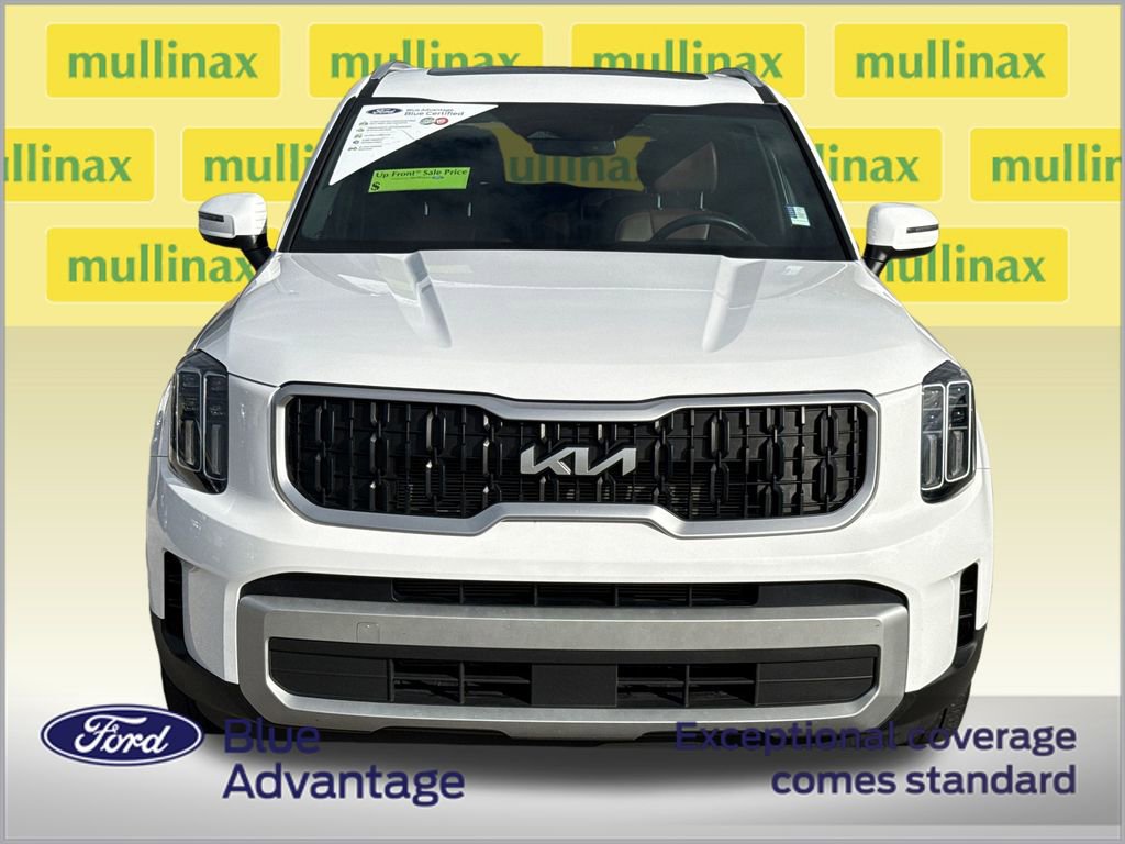 Used 2024 Kia Telluride EX w/ EX Captain's Chair Package image 12