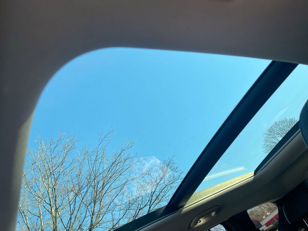 Used 2022 Hyundai Santa Fe SEL Premium image 22