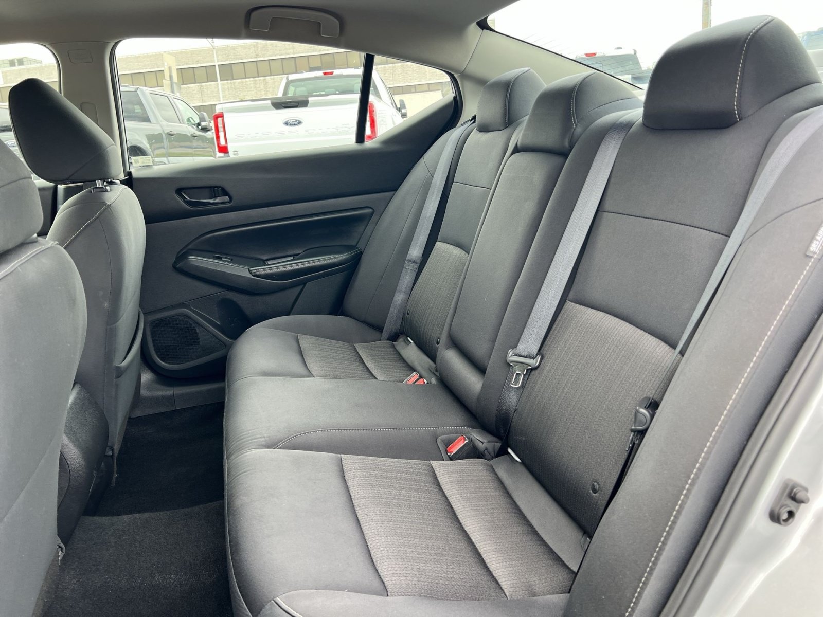 Used 2024 Nissan Altima 2.5 SV FWD image 23