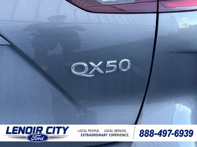 Used 2023 INFINITI QX50 Luxe AWD/4WD image 4