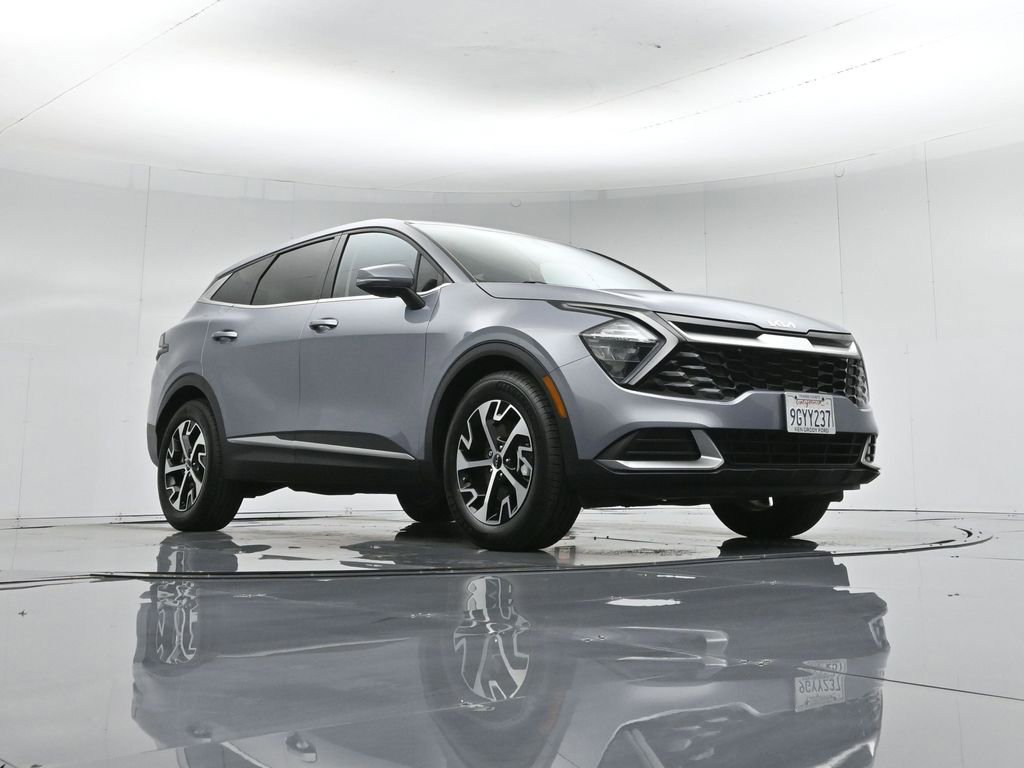 Used 2023 Kia Sportage EX image 5