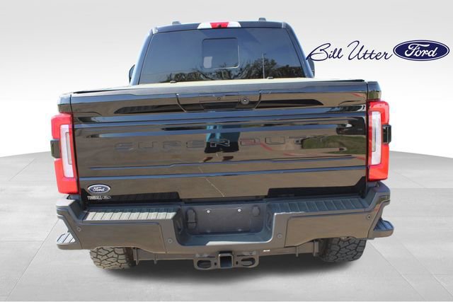 Certified 2025 Ford F250 Platinum w/ FX4 Off-Road Package image 4