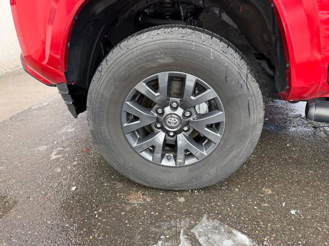 Used 2023 Toyota Tacoma SR5 w/ Technology Package AWD/4WD image 7