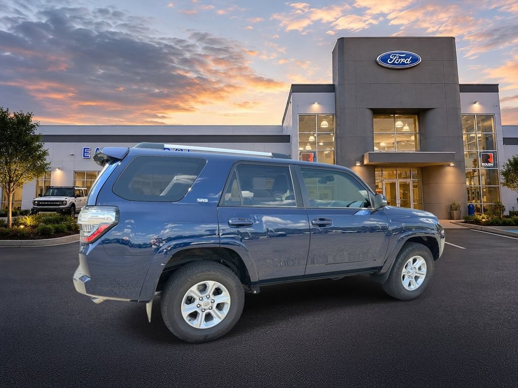 Used 2021 Toyota 4Runner SR5 Premium w/ Moonroof Package AWD/4WD image 8