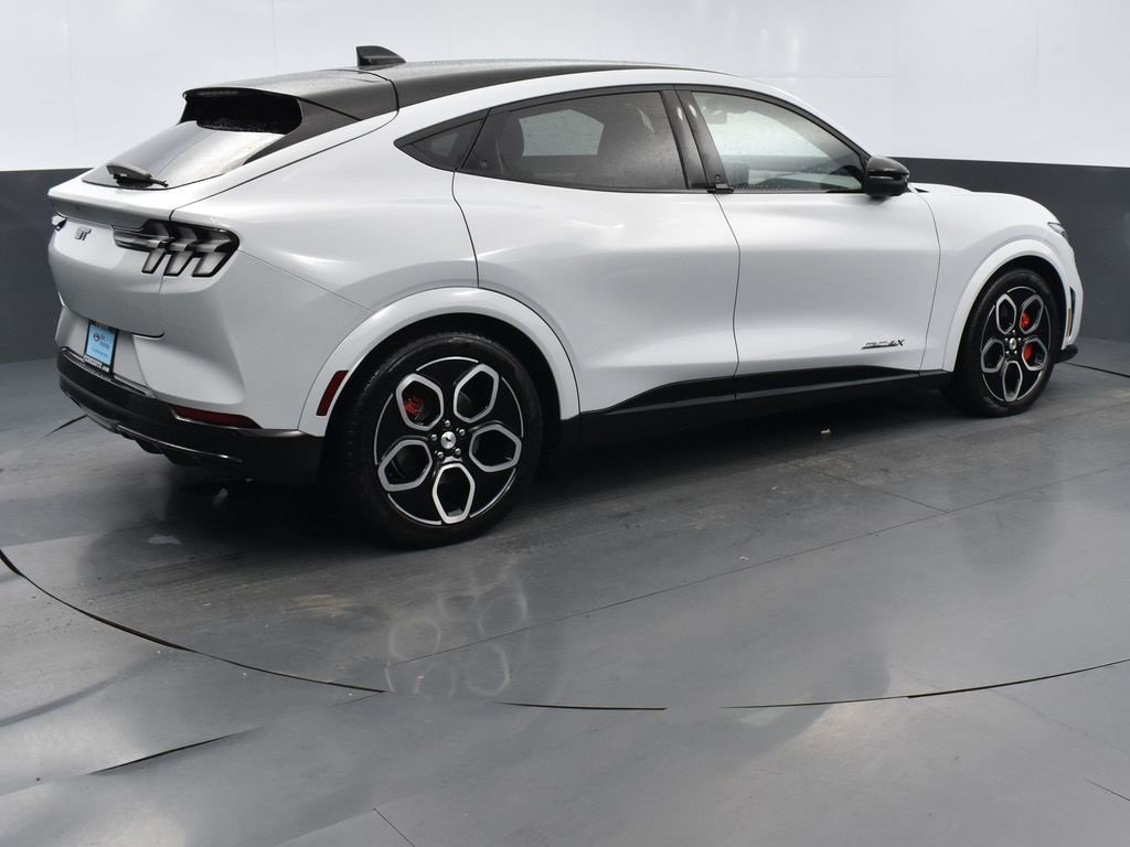 Certified 2022 Ford Mustang Mach-E GT image 4