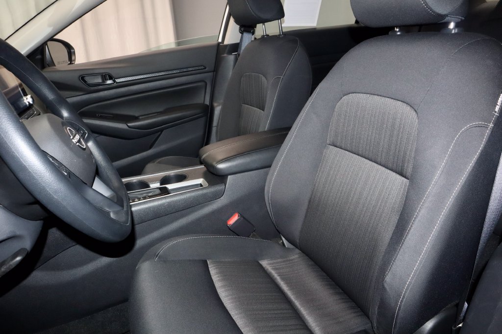 Used 2025 Nissan Altima 2.5 S FWD image 25