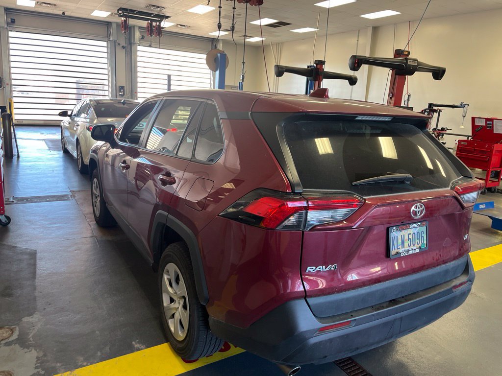 Used 2024 Toyota RAV4 LE FWD image 6