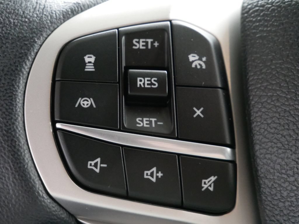 Certified 2023 Ford Explorer XLT w/ Equipment Group 202A AWD/4WD image 17