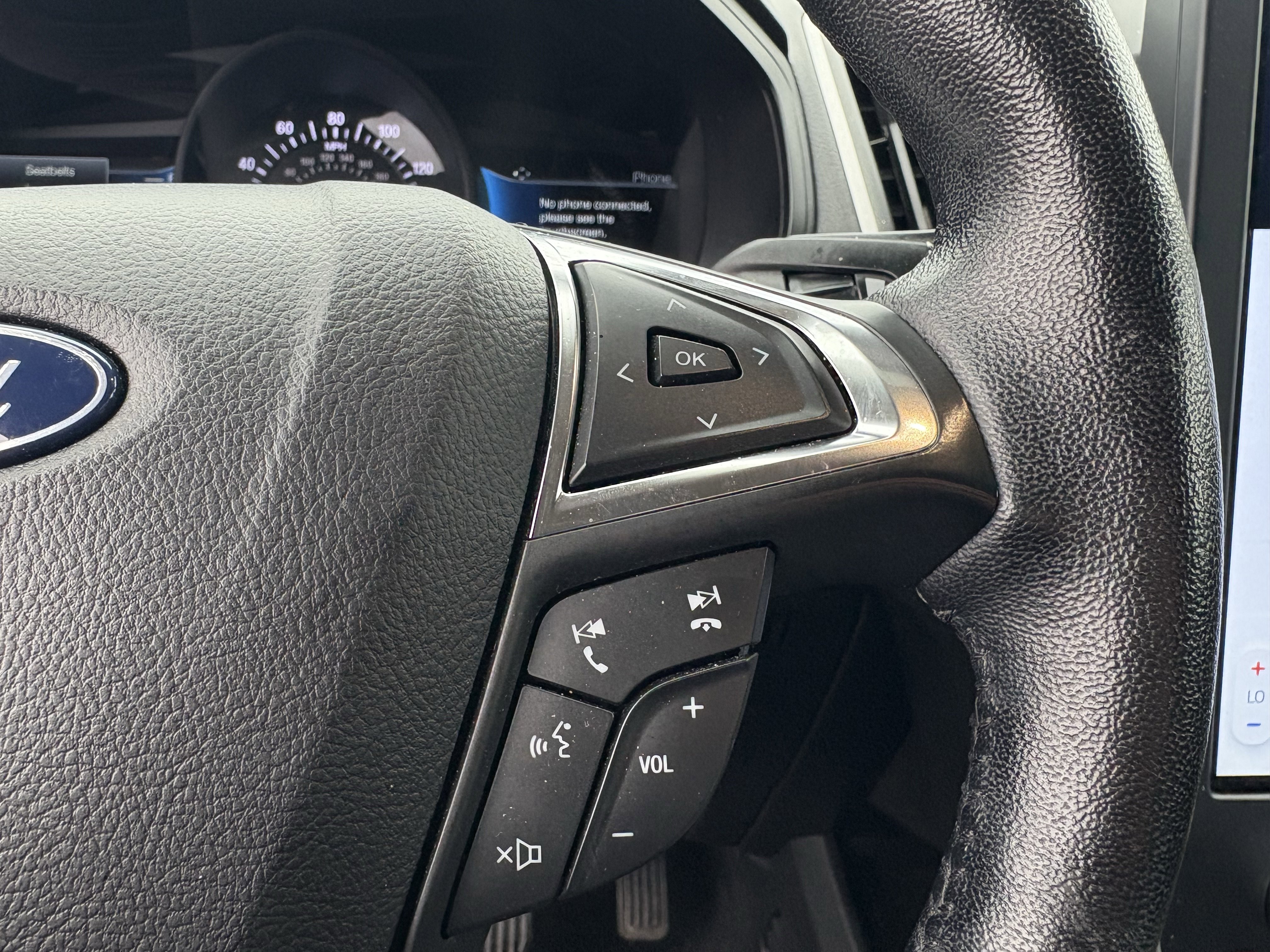 Certified 2023 Ford Edge SEL image 28