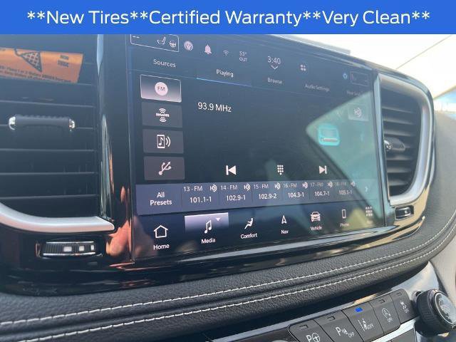 Used 2022 Chrysler Pacifica Touring-L w/ Uconnect Theater Family Group image 18