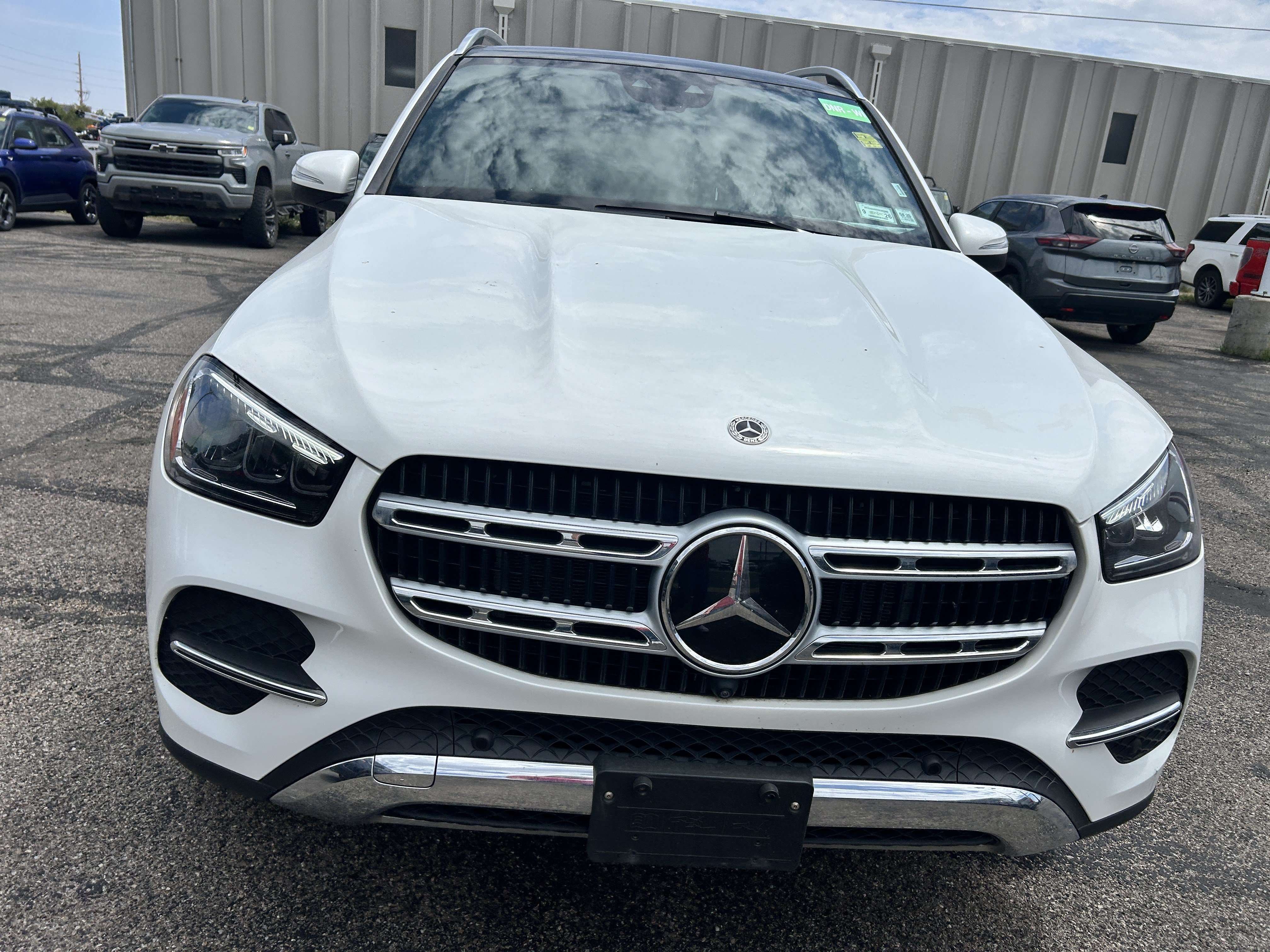 Used 2025 Mercedes-Benz GLE 350 4MATIC image 9