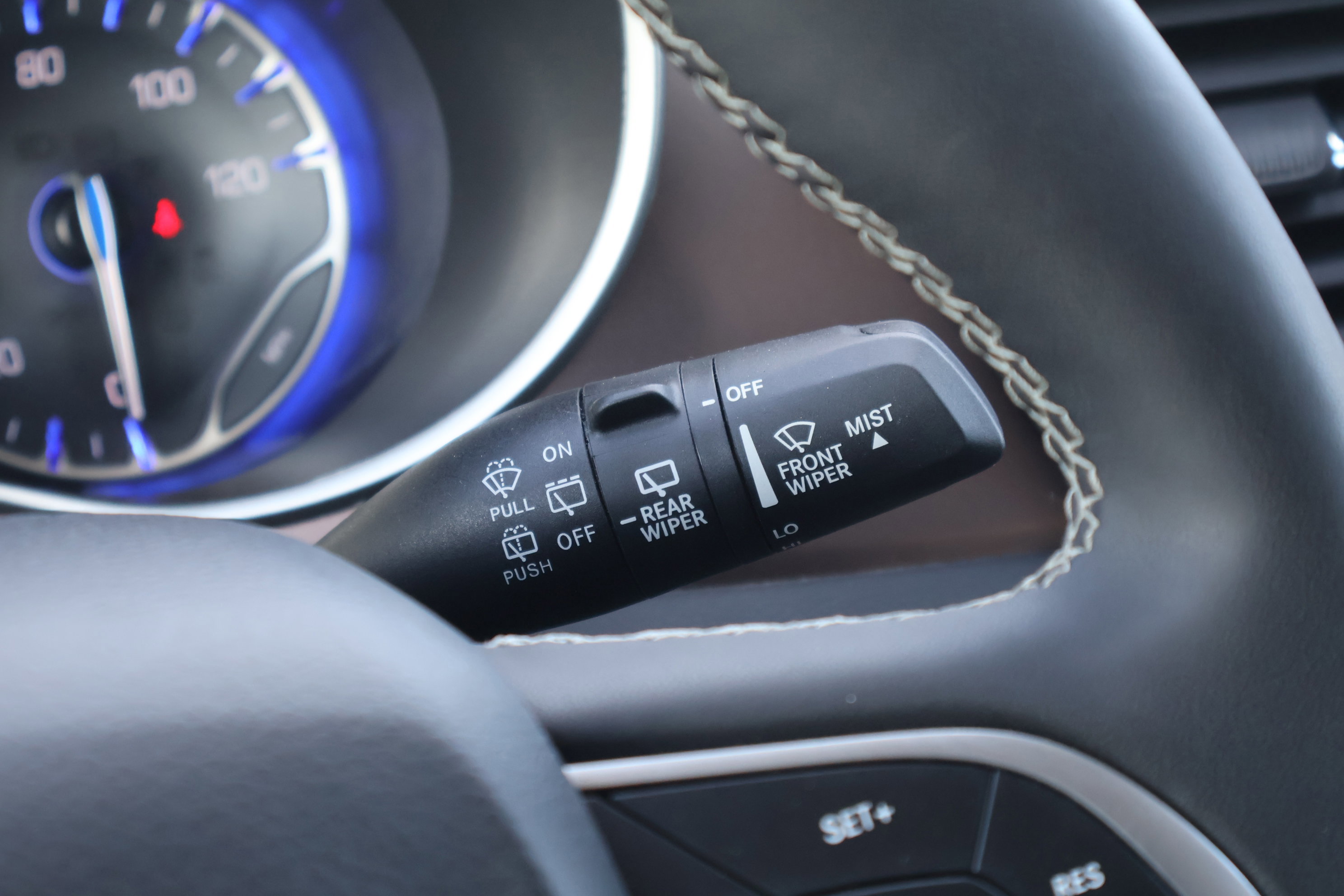 Used 2024 Chrysler Voyager LX image 22