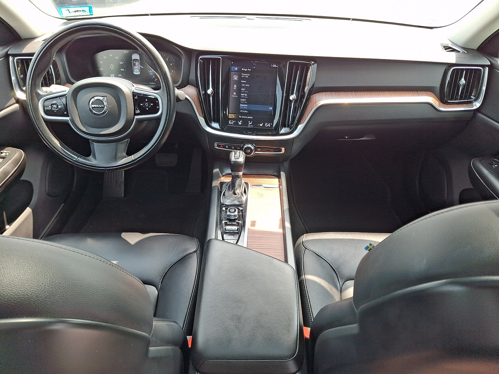 Used 2021 Volvo S60 T6 Momentum AWD/4WD image 15