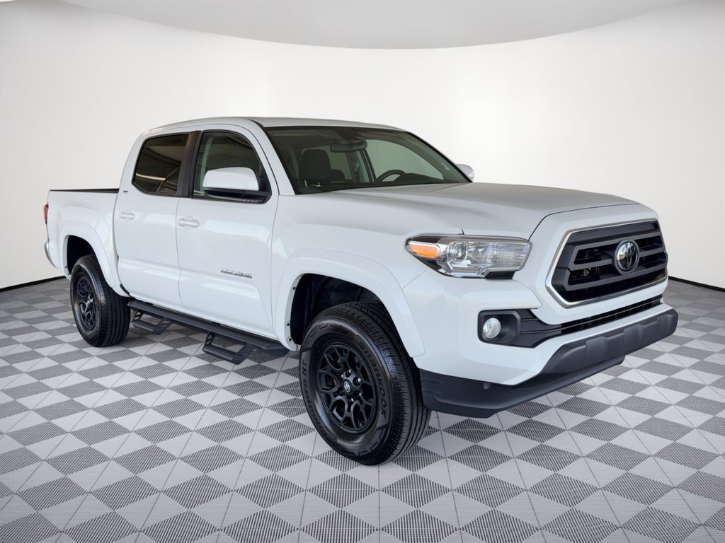 Used 2022 Toyota Tacoma SR5 AWD/4WD image 7