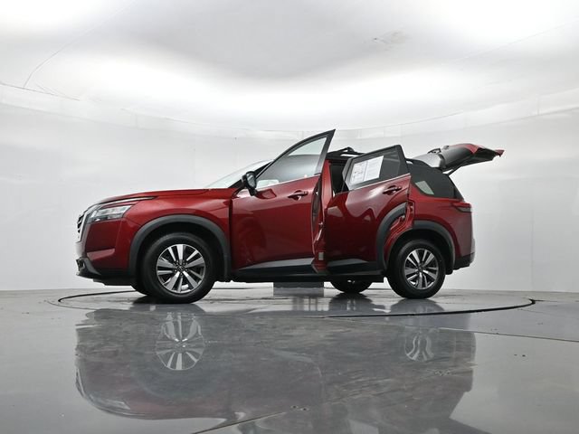 Used 2022 Nissan Pathfinder SL AWD/4WD image 56