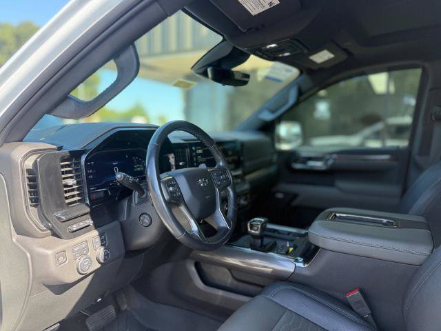 Used 2022 Chevrolet Silverado 1500 ZR2 w/ Technology Package AWD/4WD image 6