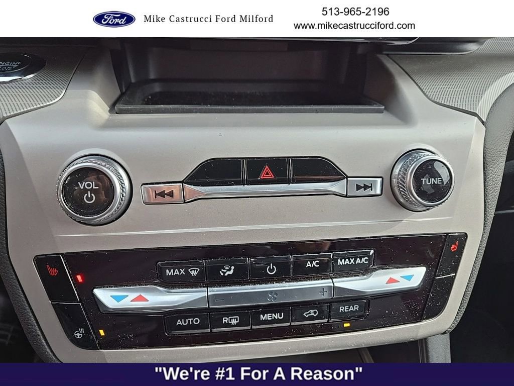 Certified 2024 Ford Explorer XLT w/ Equipment Group 202A image 12