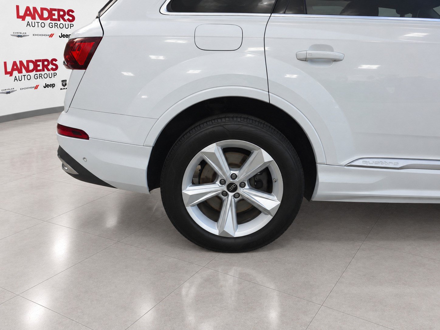 Used 2023 Audi Q7 2.0T Premium Plus AWD/4WD image 10