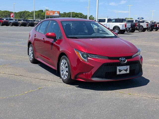 Used 2022 Toyota Corolla LE FWD image 2