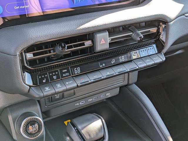 Used 2025 Toyota Land Cruiser image 24