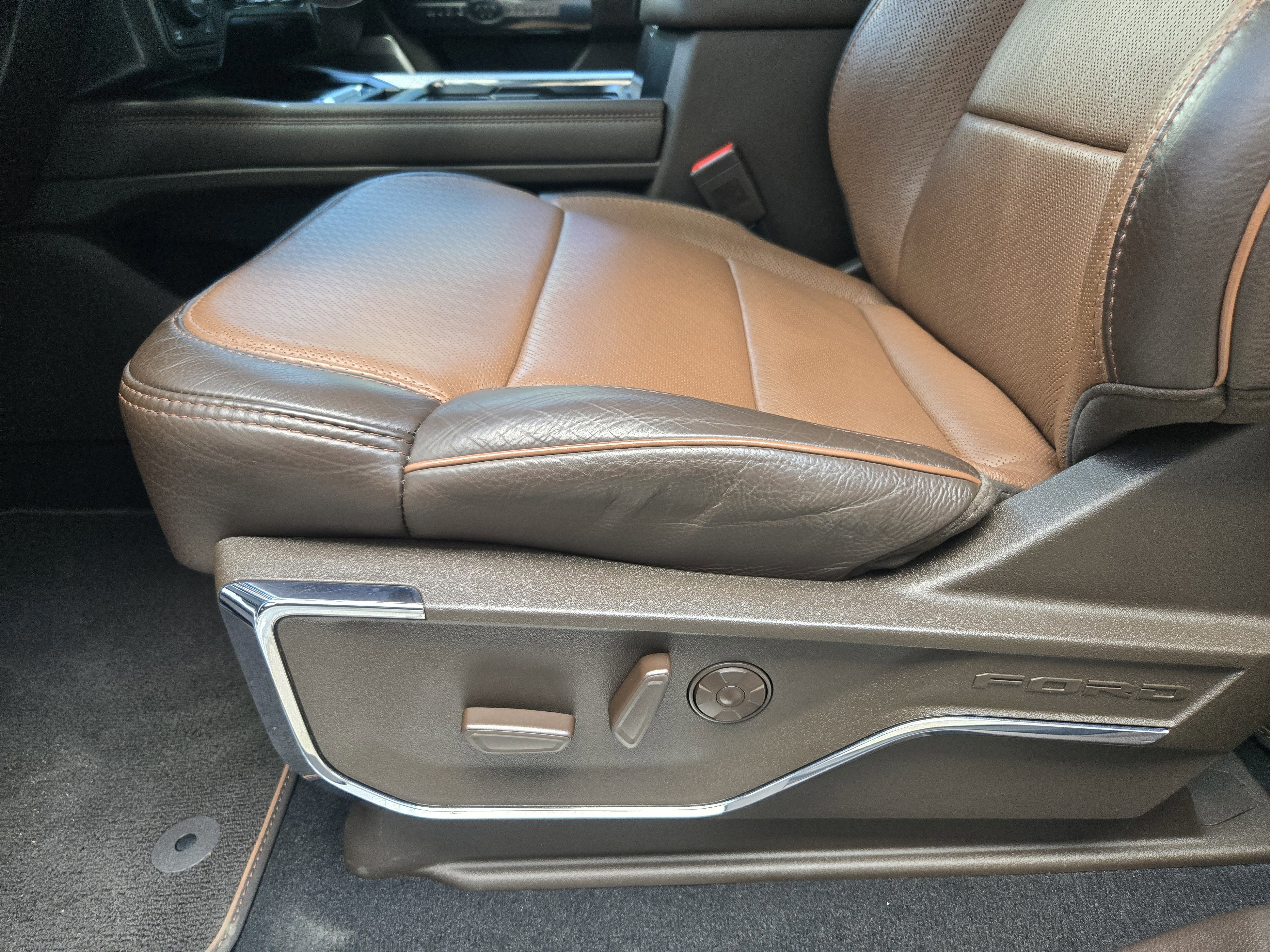 Certified 2024 Ford F350 King Ranch w/ FX4 Off-Road Package image 18