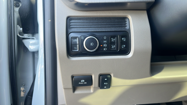 Certified 2026 Ford F350 Platinum w/ Platinum Plus Package AWD/4WD image 11