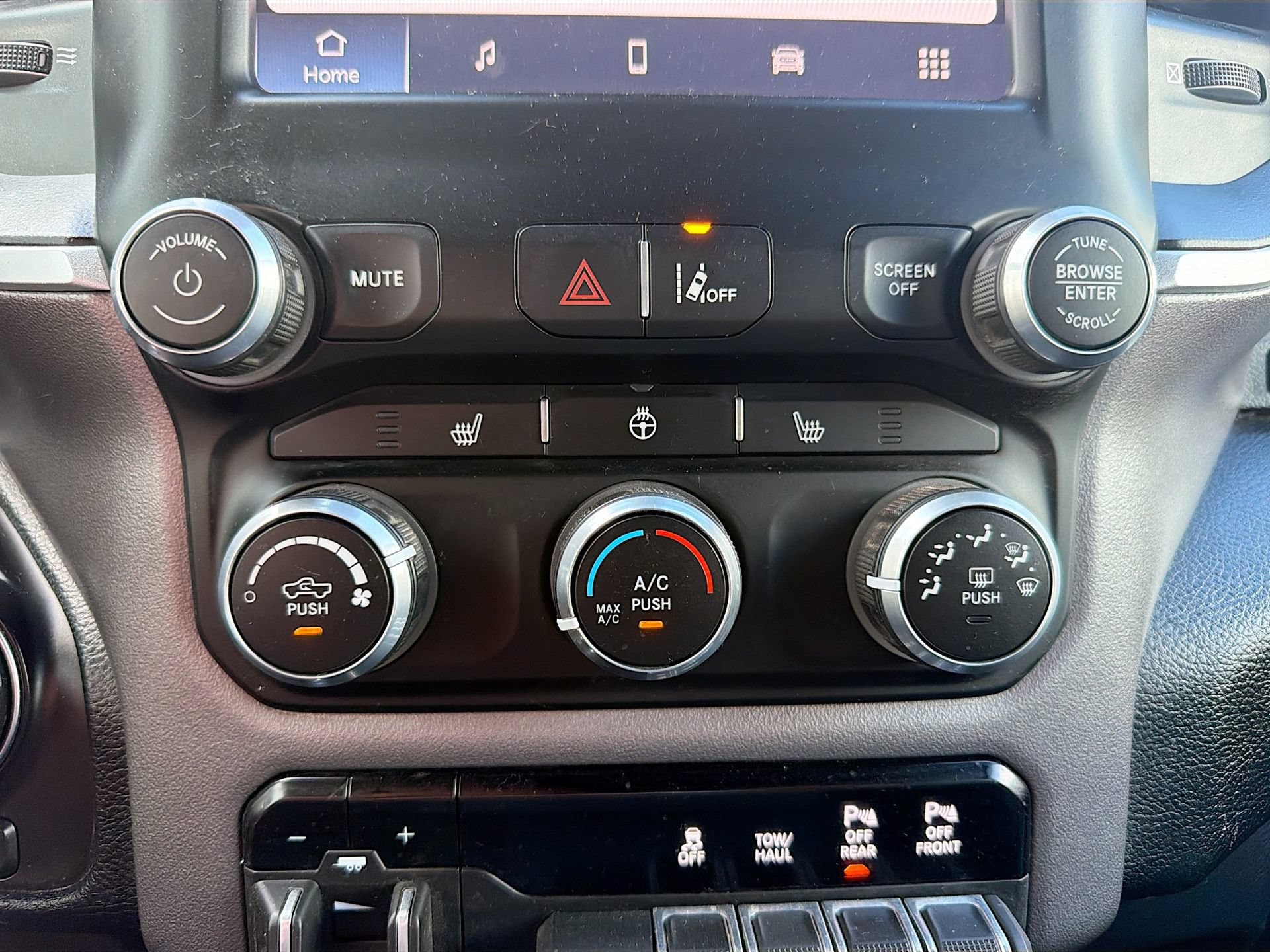 Used 2023 RAM 1500 Big Horn AWD/4WD image 15